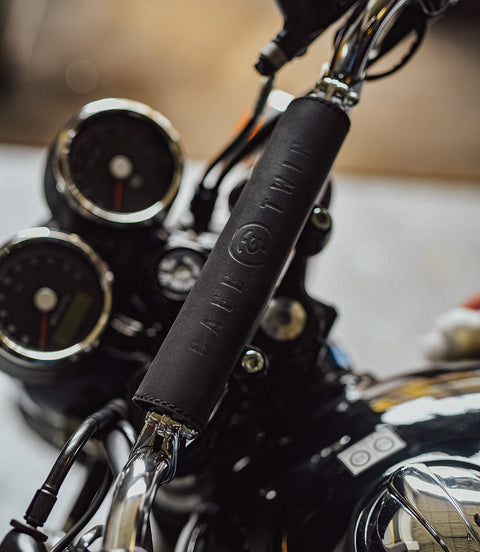 Bumpers Handlebar Cafe Twin x Trip Machine Black