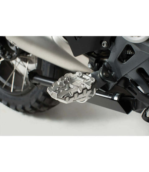 Estriberas regulables EVO para BMW R nineT (20-24)