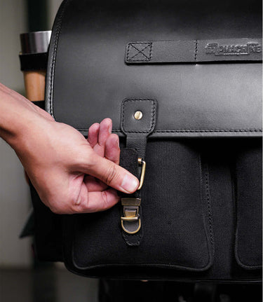 Saddlebag Black Expedition with Brackets - cafetwin