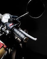 Poignées de moto noires perforées Trip Machine - cafetwin