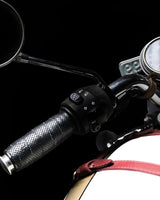 Poignées de moto noires perforées Trip Machine - cafetwin