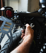 Portatarga Corto Cafe Twin per Royal Enfield HNTR 350 - cafetwin