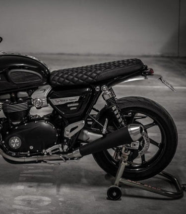 Seat for Speed Twin 1200 Triumph - Black with Diamond Pattern - cafetwin