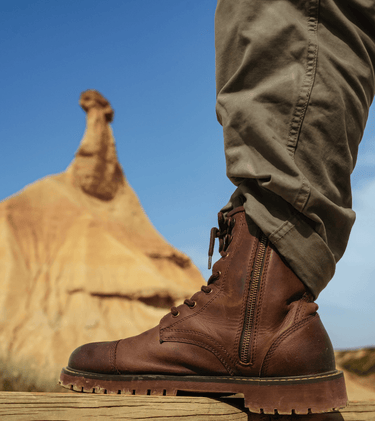 Mocha Motorcycle Boots 'Brute' Trip Machine - cafetwin