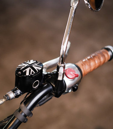 Oil Tank Cap "Union Jack" x Royal Enfield - Cafe Twin x Trip Machine - cafetwin