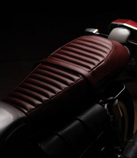 Sella Interceptor / GT 650 in Pelle Cherry Red - cafetwin