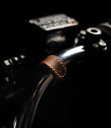 Colliers serre-câbles en cuir cognac - cafetwin