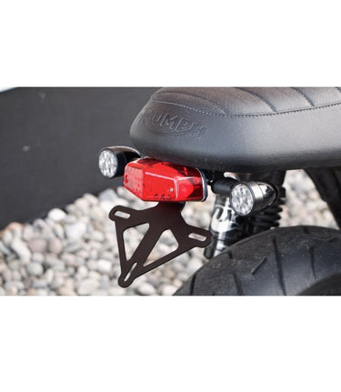 Réservoir de Queue avec phare Lucas pour Triumph - cafetwin