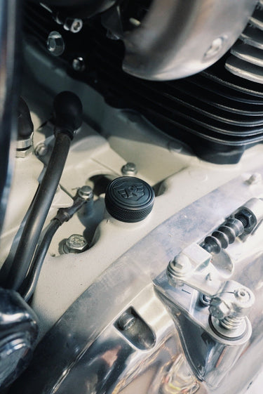 Oil Cap Black Engine for Royal Enfield - cafetwin